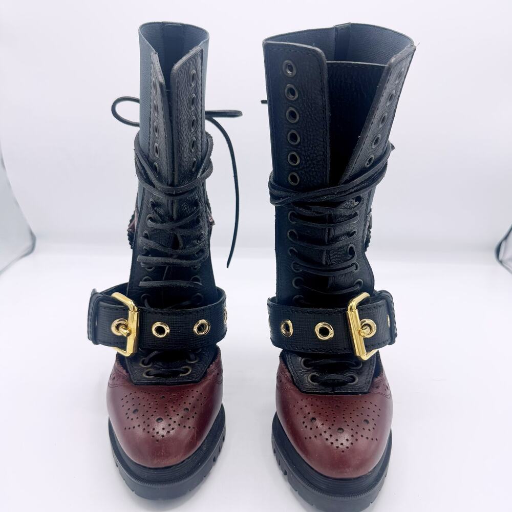Burberry Military Westmarsh Cutout Ankle Boots in Burgundy (Size 36.5) - Picture 3 of 16